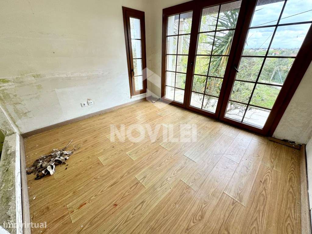 Moradia isolada T3 de cave e rés do chão próxima da Nazaré.-20