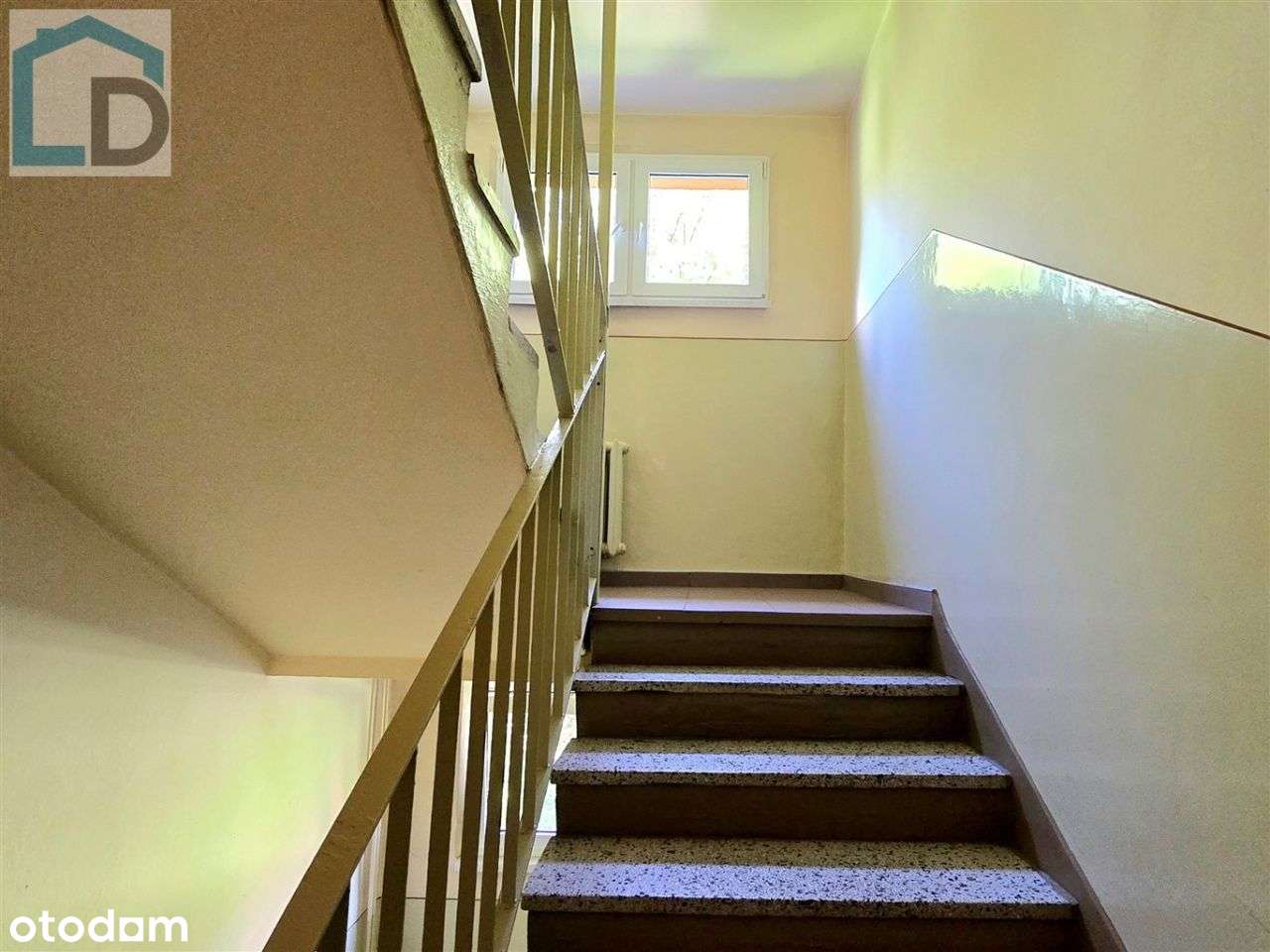 2 pokojowe mieszkanie na ul. Osadniczej-12