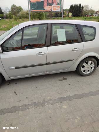 Renault Grand Scenic - 6