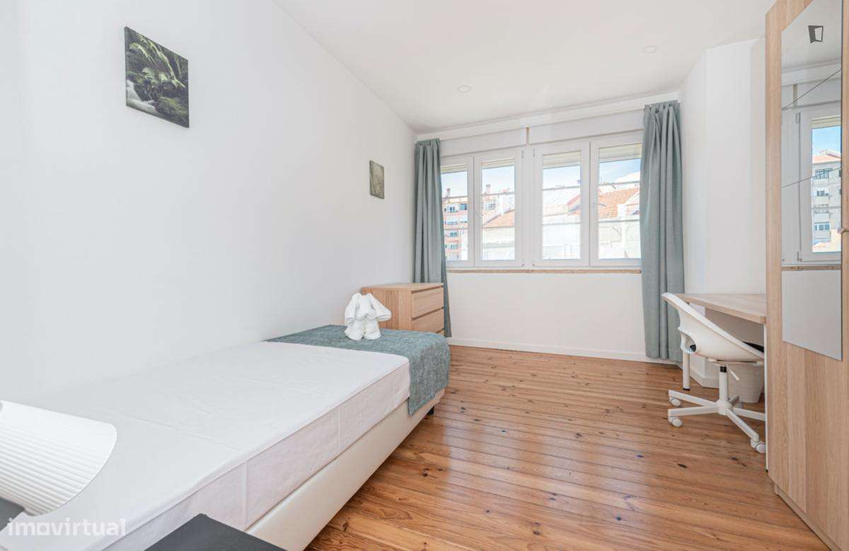 Quarto - localizado em Alcântara Lisbon - Grande imagem: 4/6
