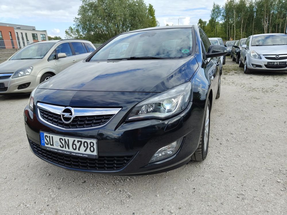 Opel Astra J 2012