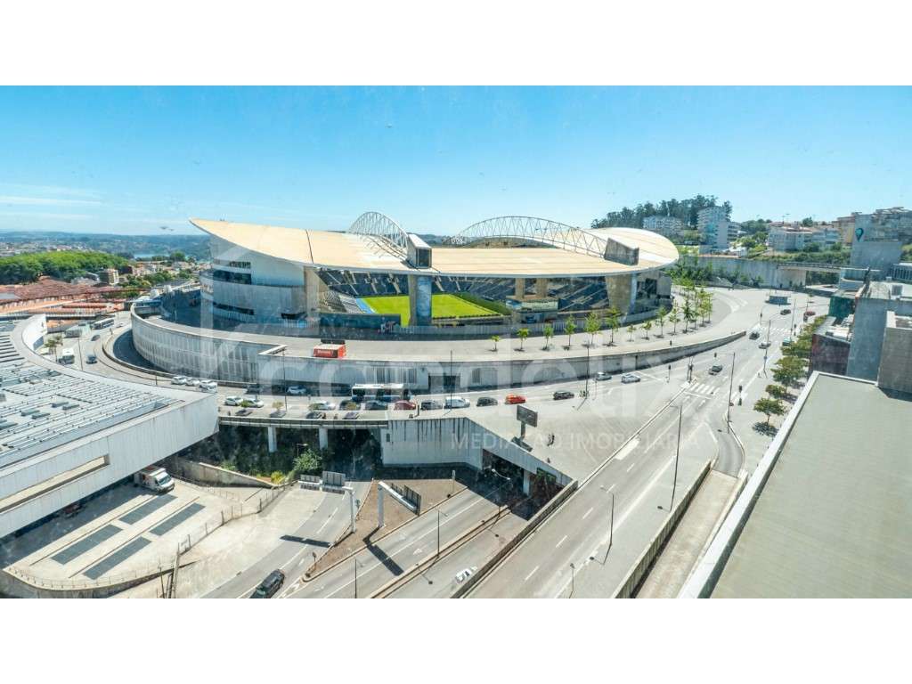 Apartamento T0 para venda junto ao estádio do Dragão-24