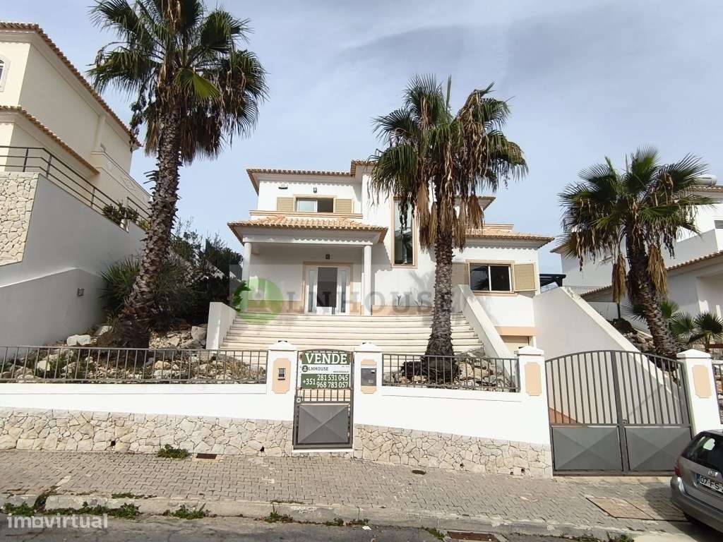 Moradia T4 com piscina e garagem - Castro Marim-53