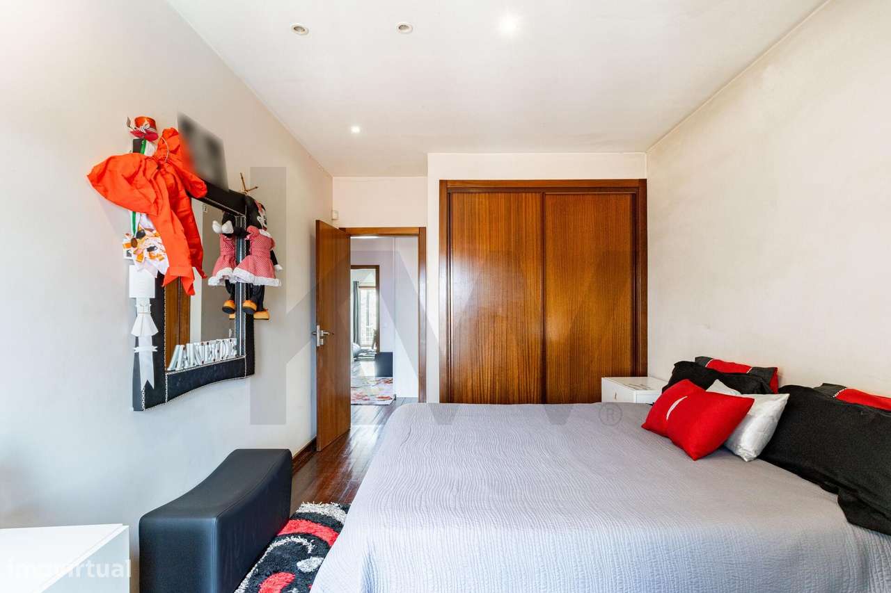 Moradia T3 de 3 Frentes em Sanfins – Santa Maria da Feira-19