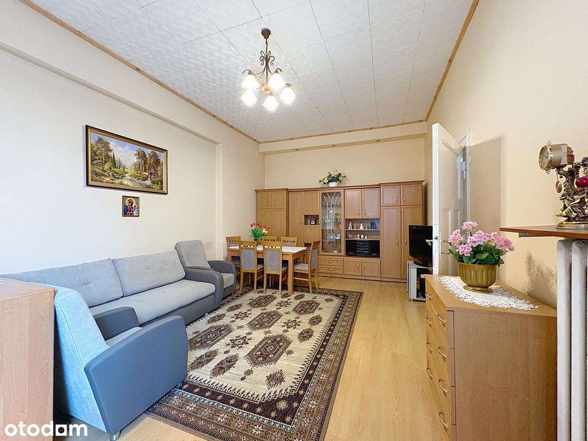 Mieszkanie w centrum 136,61 m2, 4 pokoje, kamienica ul. Piotrkowska-1