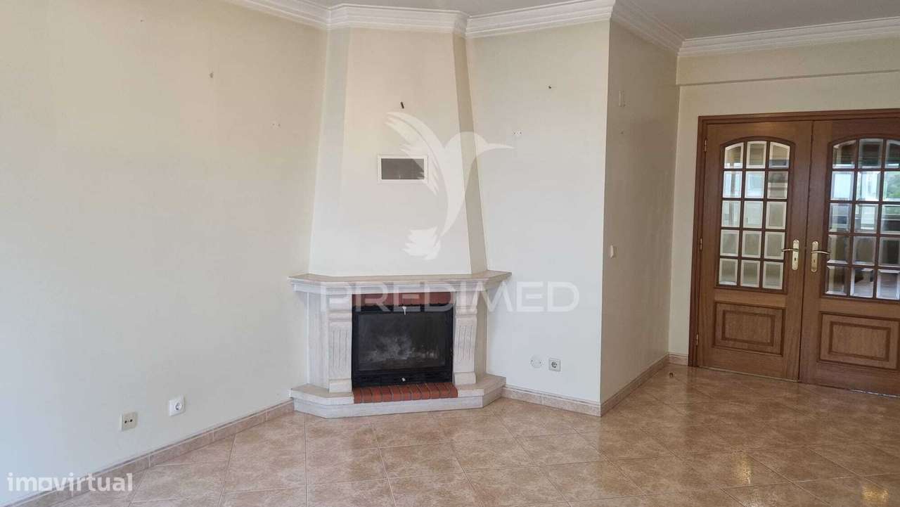 T2 zona centro com comboio - Grande imagem: 4/6