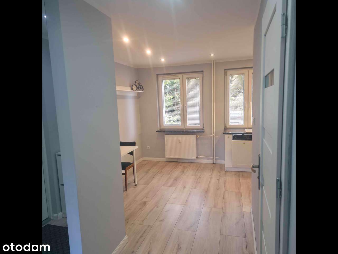 Sprzedam bezpośrednio 2 pokoje, parter, Pod Lipami 15 - Pełny obrazek: 3/10