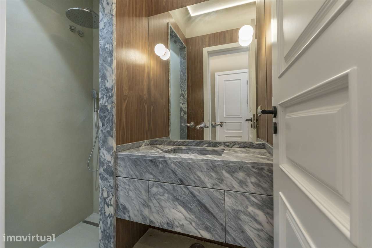 Apartamento T3 nas Avenidas Novas, Lisboa-17