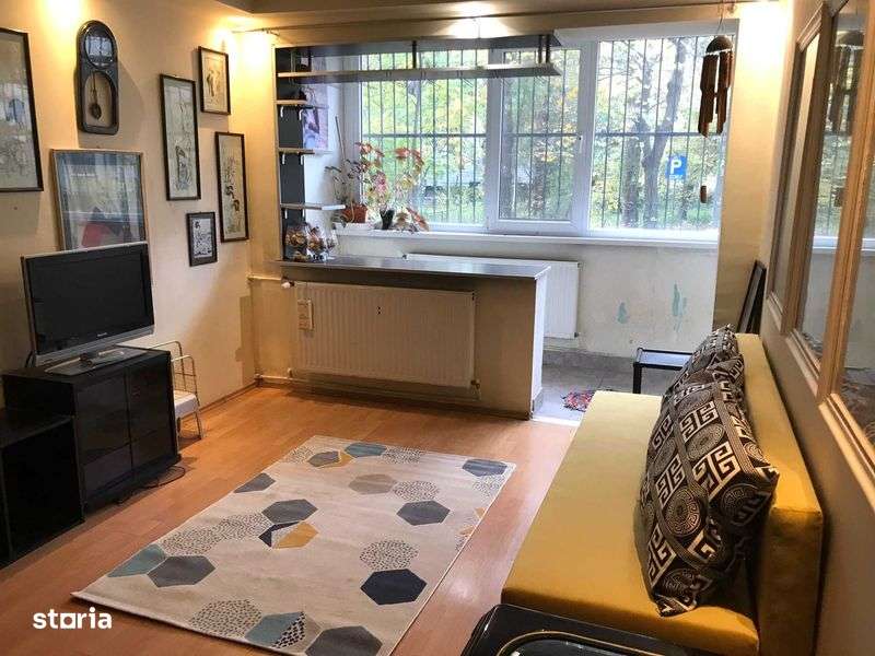 Vanzare apartament 2 camere Pajura