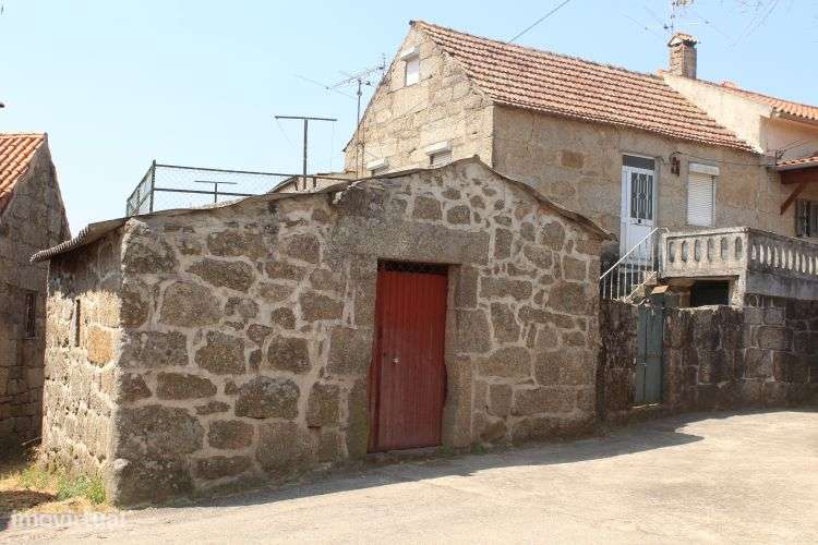 Moradia T3 em Pedra – Travanca de Lagos, Oliveira do Hospital-21