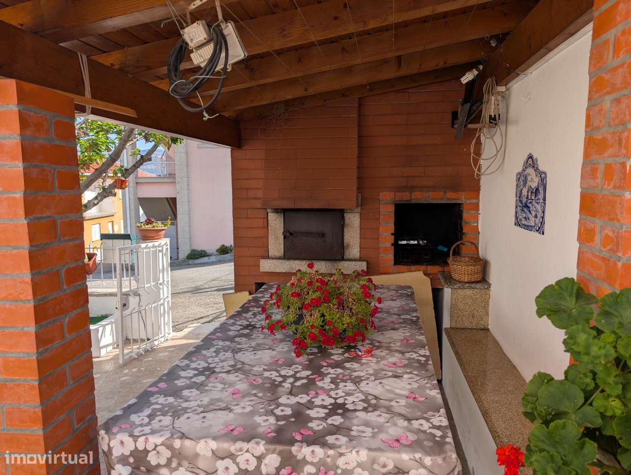 Moradia Geminada T3 + Escritório em Ferreirim - Lamego-10