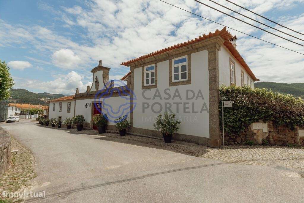 Quinta vinícola com solar secular - Grande imagem: 3/36