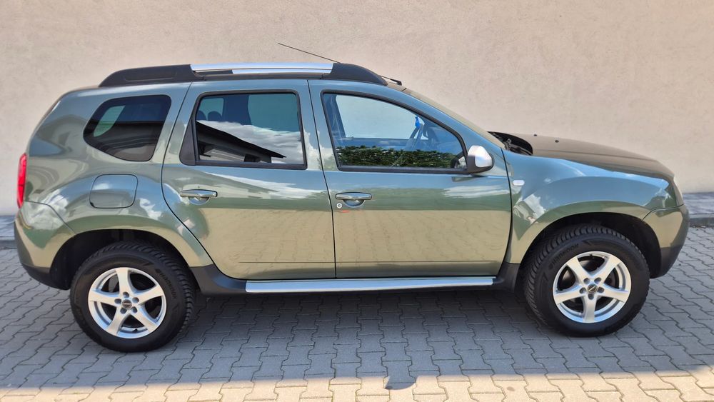 Dacia Duster I 1.6 16V 105 4x2 Celebration 2013