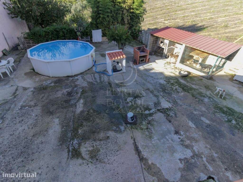 Moradia V3 c garagem em 1.040 m2 a 1 hora de Lisboa-21