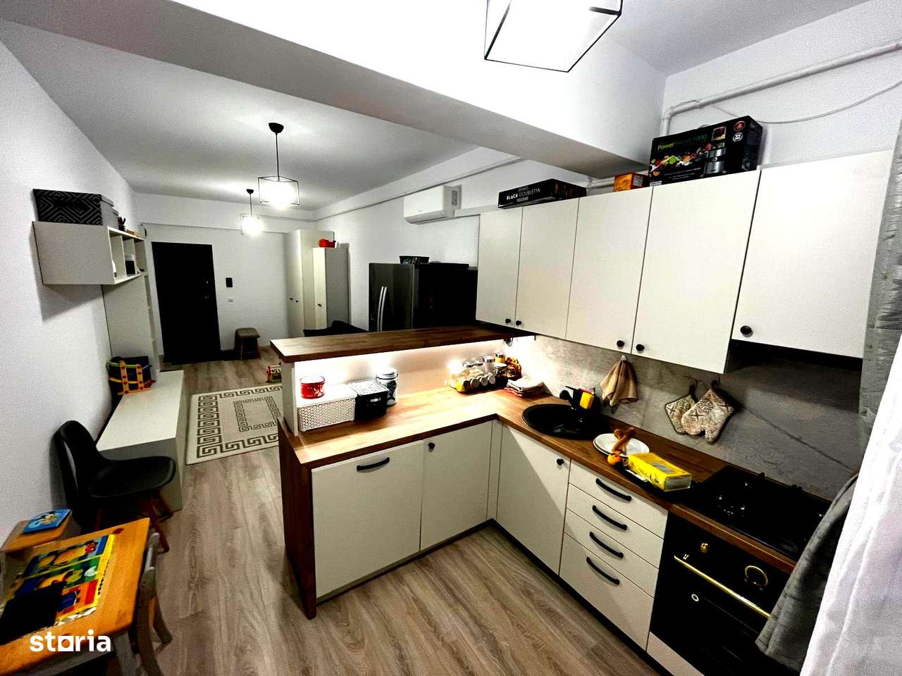 Ap 2 camere Mobilat si utilat Tatarasi - Oancea Et5/7 - Imagine principală: 2/12