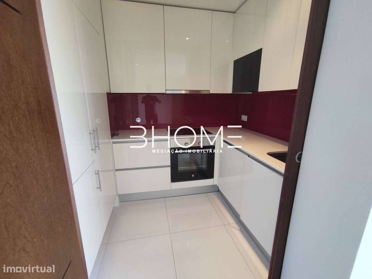 T1 Fraião,  cozinha equipada, Ar condicionado, DISPONIVEL 1/03/2026 - Grande imagem: 3/13