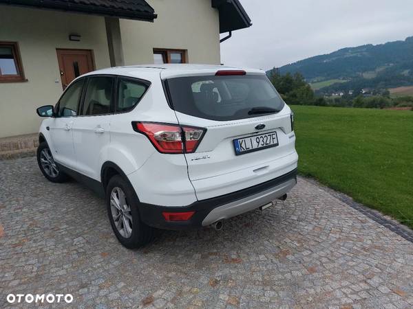 Ford Kuga 1.5 EcoBoost 4x4 Titanium - 3