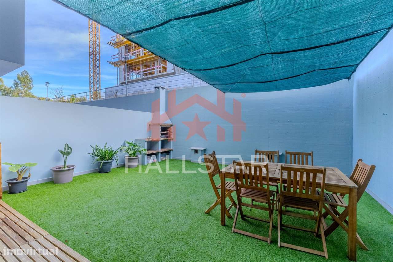 Apartamento T2 / Cozinha Equipada e Terraço / Marrazes-27