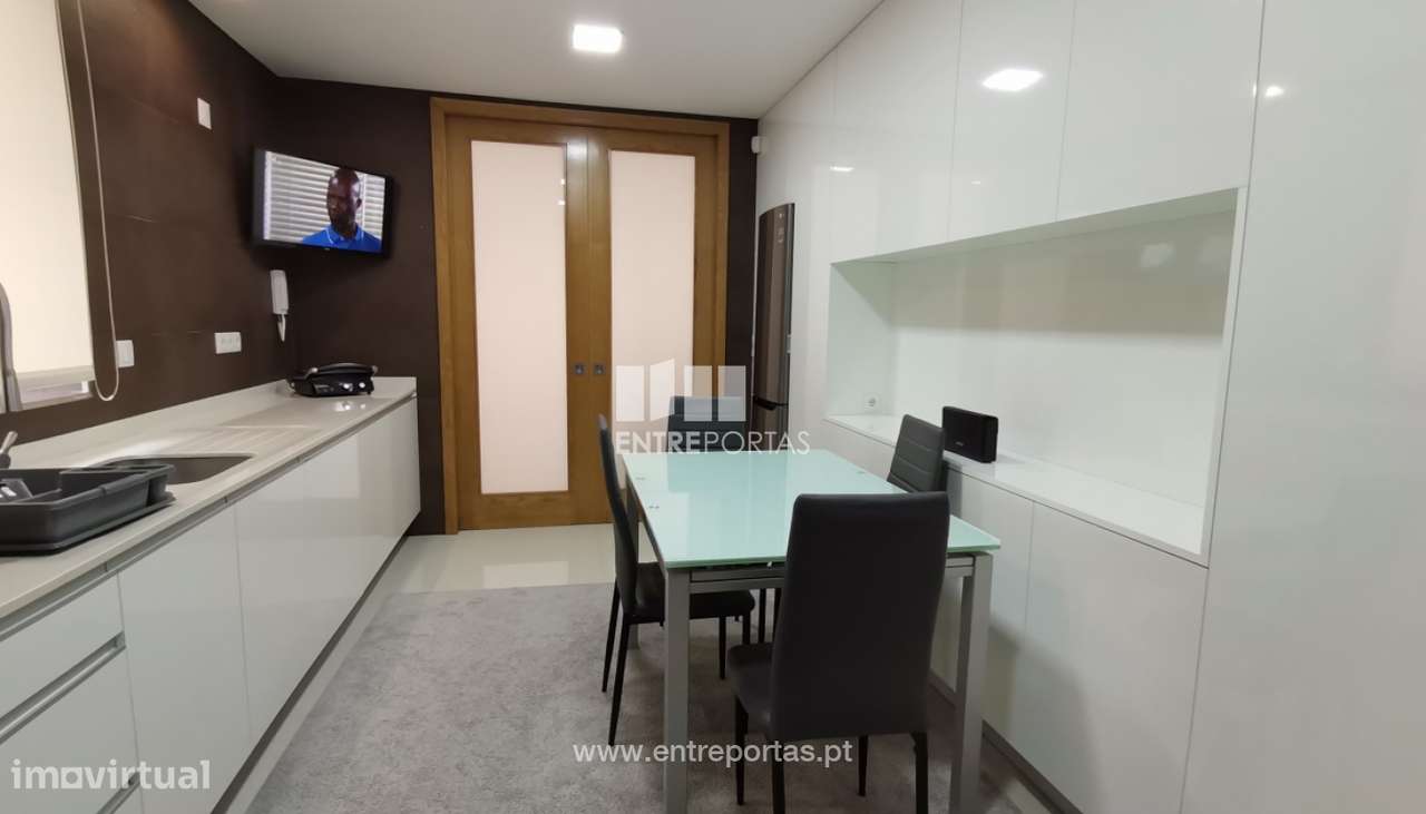 Venda de Moradia V3 em banda com vista mar, Póvoa de Varzim - Grande imagem: 5/29