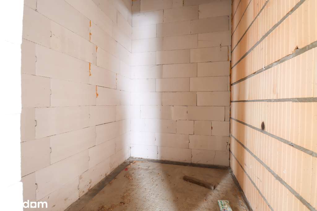 Nowoczesny dom parterowy w stanie surowym otwartym - Pełny obrazek: 5/12