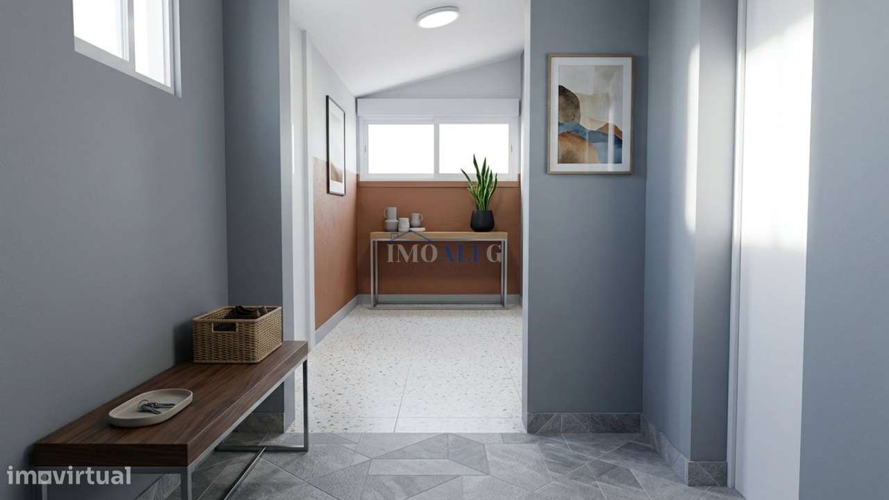 Prédio com quintal no centro do Montijo, junto a transportes-18