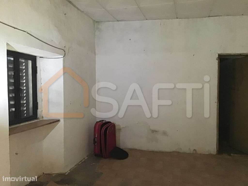 CASA DE CAMPO T2 a recuperar de traça rural - Grande imagem: 5/21
