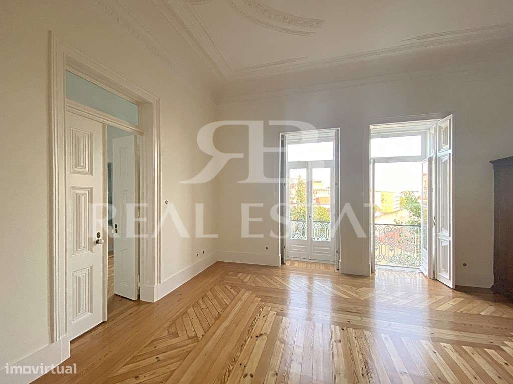 T3+1 com 3 salas e Vista no PRINCIPE REAL / PRAÇA DAS FLORES - cora...-26