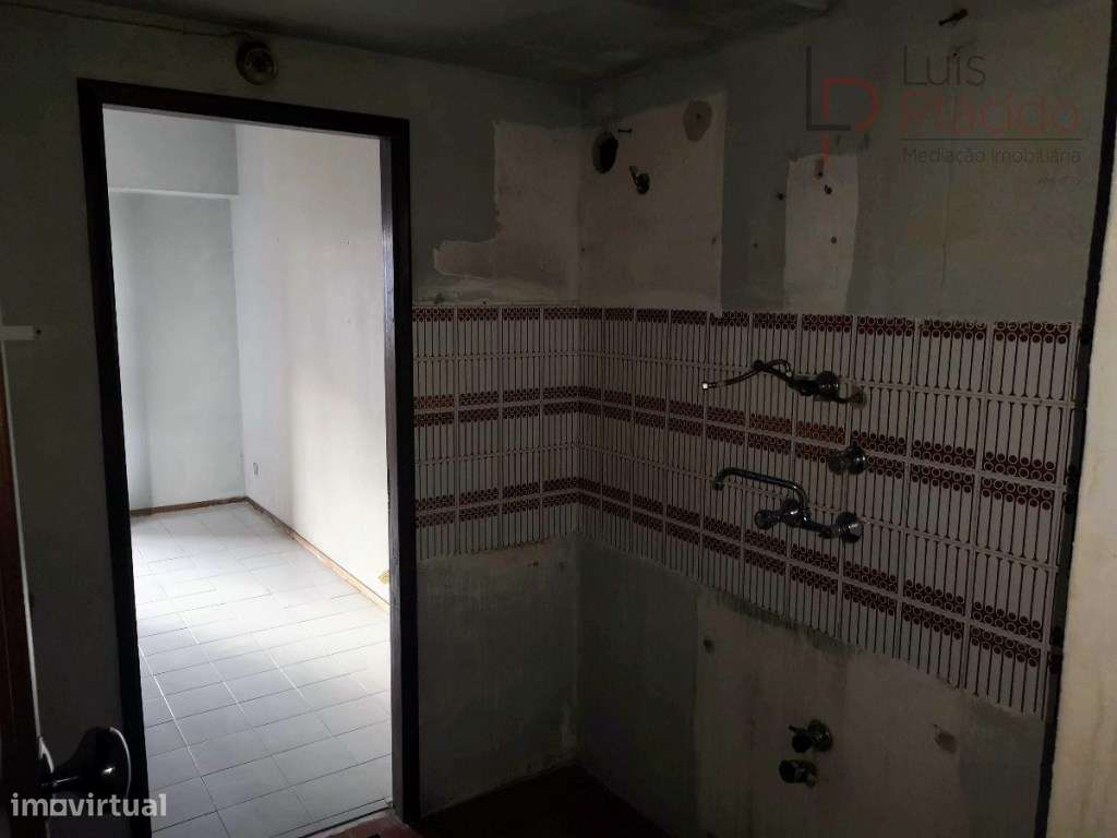 APARTAMENTO T0 - Centro de Sines-9