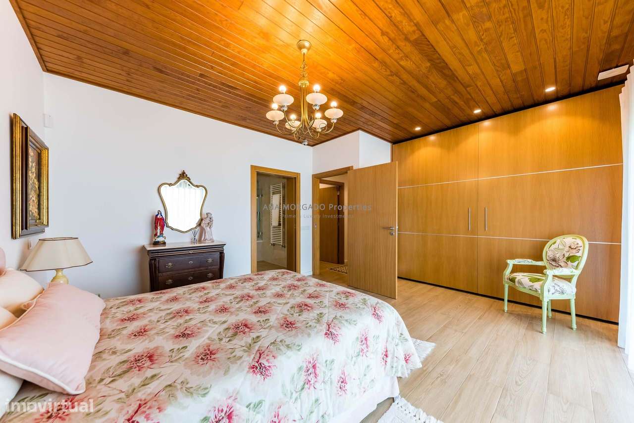 Moradia de Alto Padrão na Marinha Grande – Perto de Leiria e das Praia-33