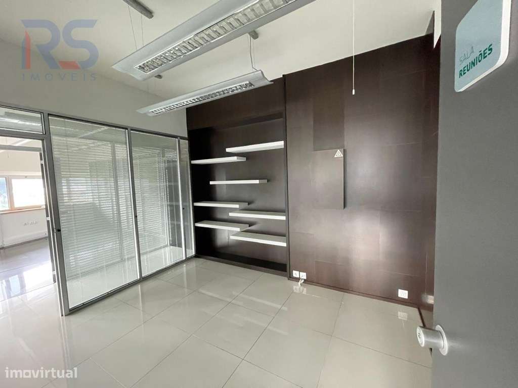 venda ou arrendamento Estrada Nacional 13 escritorio - Grande imagem: 4/26