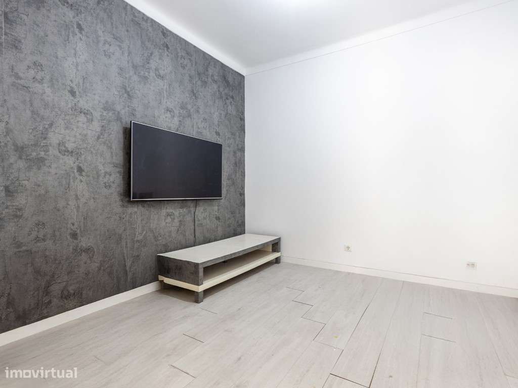 Apartamento T2 Remodelado com Terraço e Anexo - Queluz/Belas - Grande imagem: 4/21