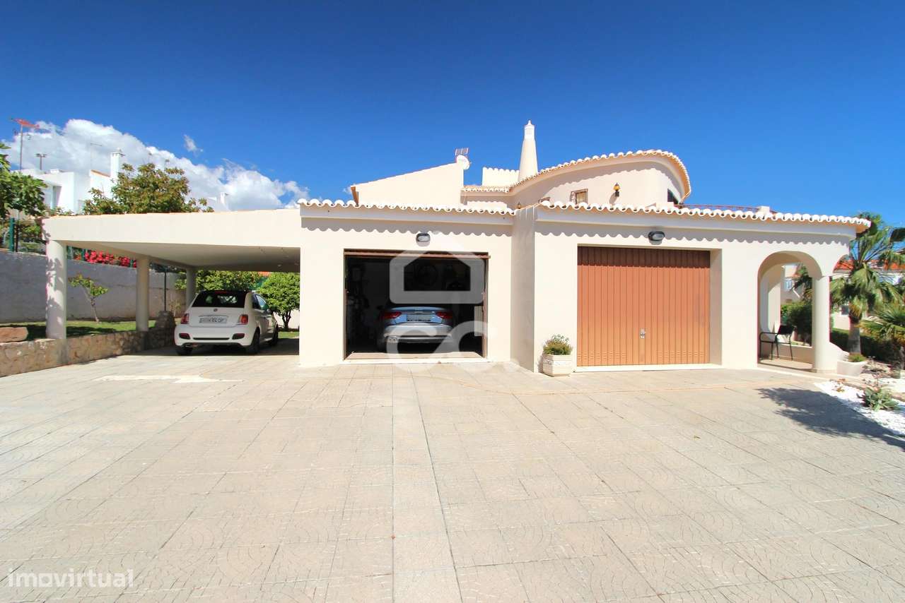 Moradia T4 em Alporchinhos - Porches com Piscina e Vista Mar a 2 minut-42