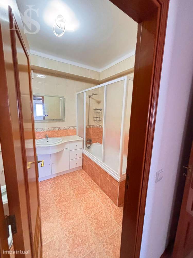 Apartamento T3 DUPLEX, Totalmente equipado e mobilado-16