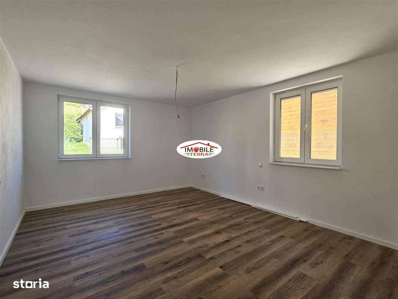 Casa noua la cheie la Sura Mare-9