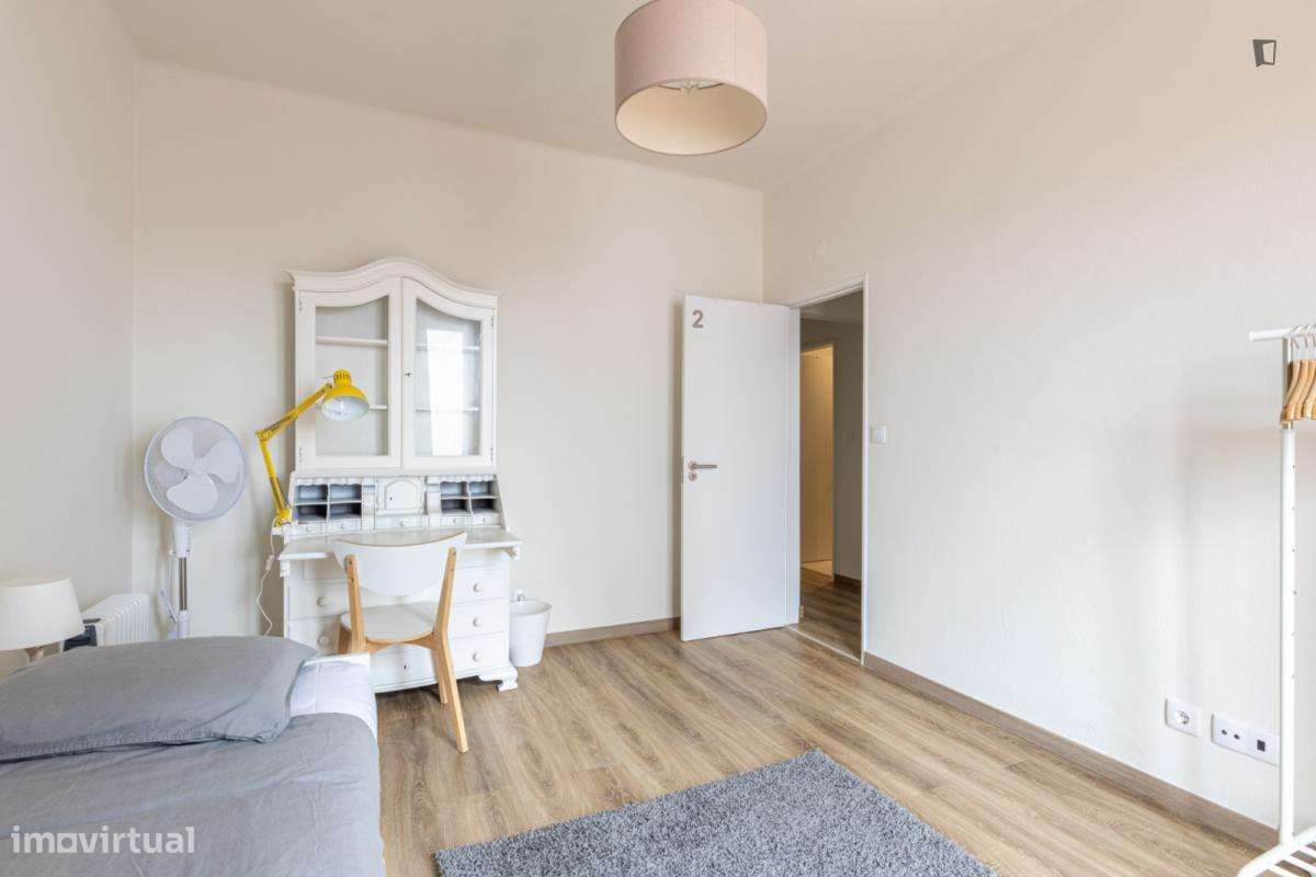 Quarto - localizado em Alvalade Lisbon - Grande imagem: 3/21