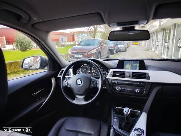 BMW 318 d Touring - 18