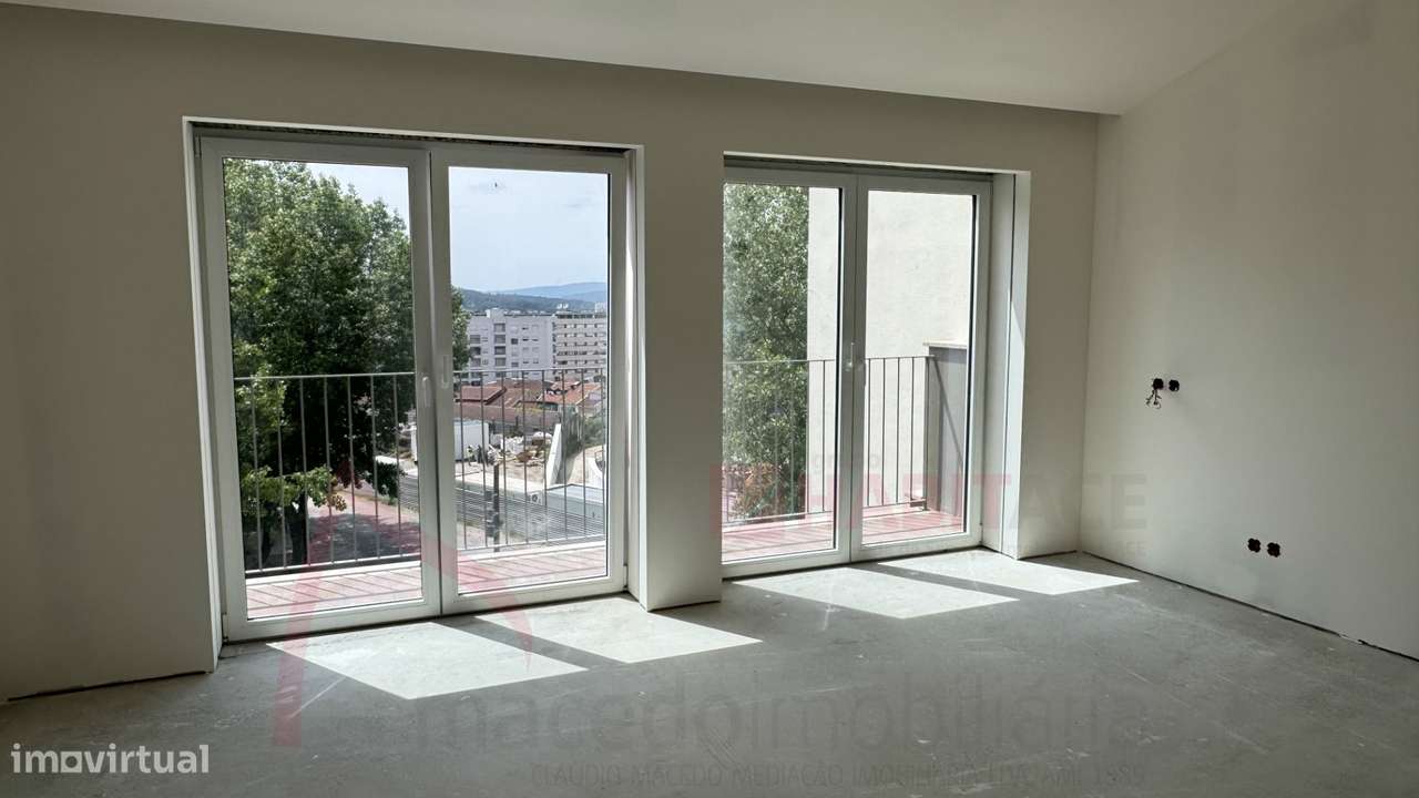 Moradia T3 para venda no Centro Histórico de Braga-5