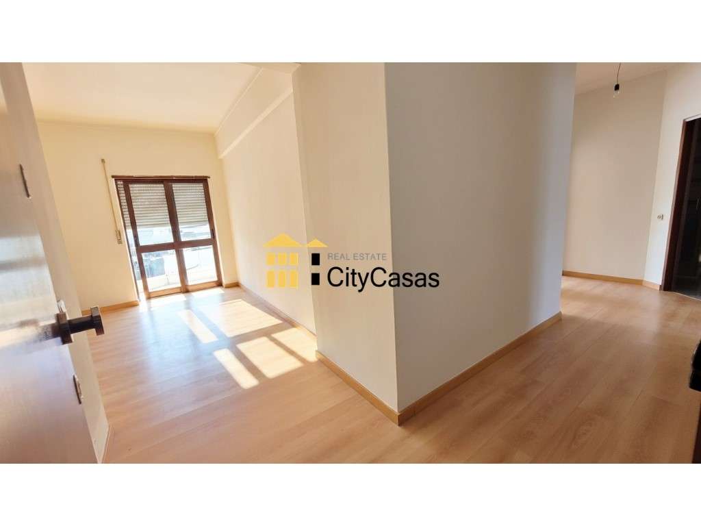 Apartamento T2 em Leça da Palmeira-3