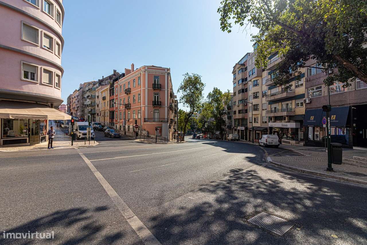 Prédio com PIP Aprovado em Localização Prime de Lisboa-11