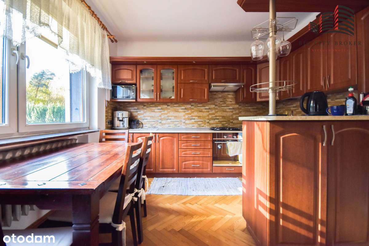 Przestronny dom z potencjałem - Pełny obrazek: 5/20