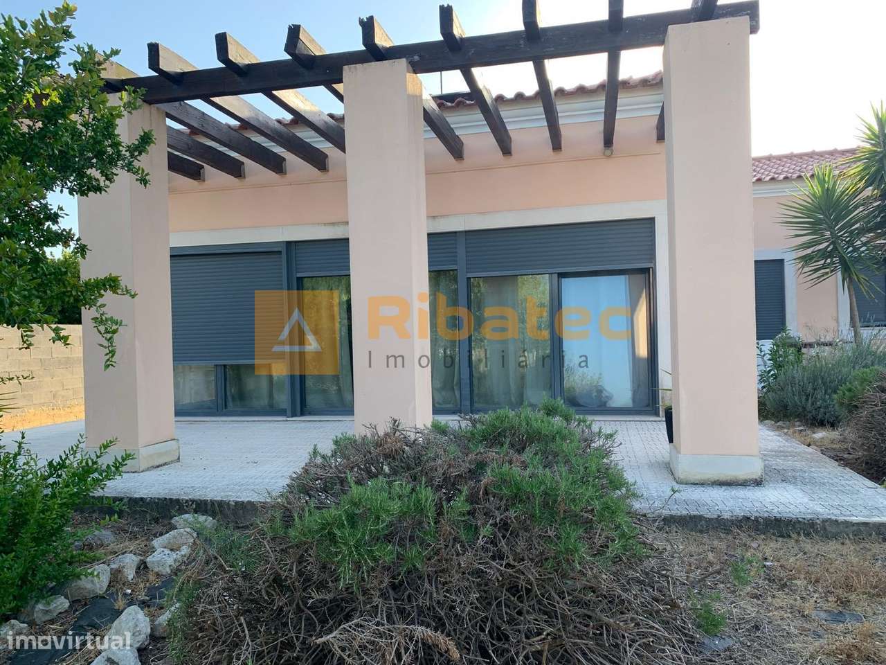 Quinta única localizada na Fajarda-27