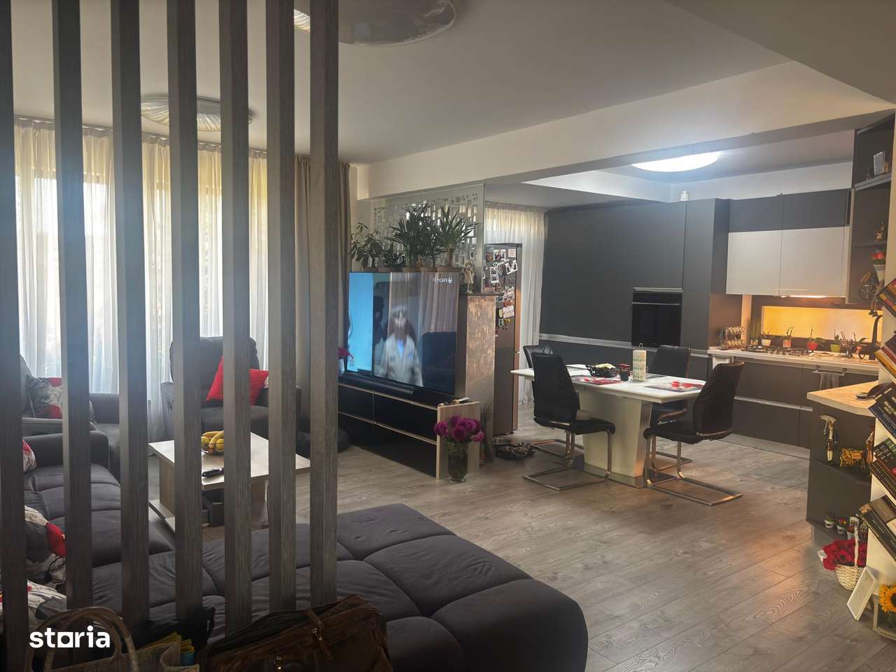 Casa de vanzare cu mansarda, complet mobilata si utilata, 4 camere - Imagine principală: 5/20