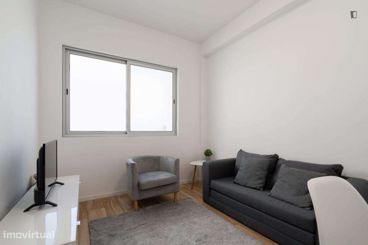 Apartamento com 2 quartos - localizado em Paranhos Porto - Grande imagem: 5/9