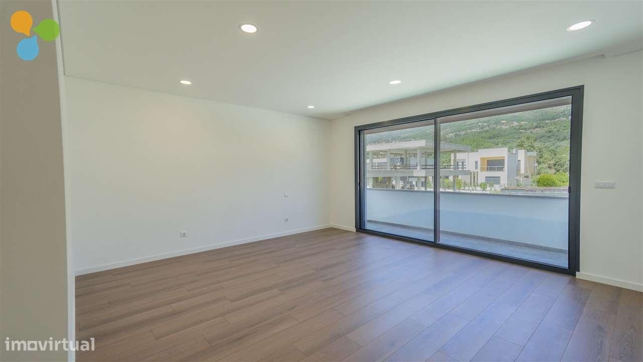 Moradia Isolada T4 Nova | Quinta da Ponte da Terra-22
