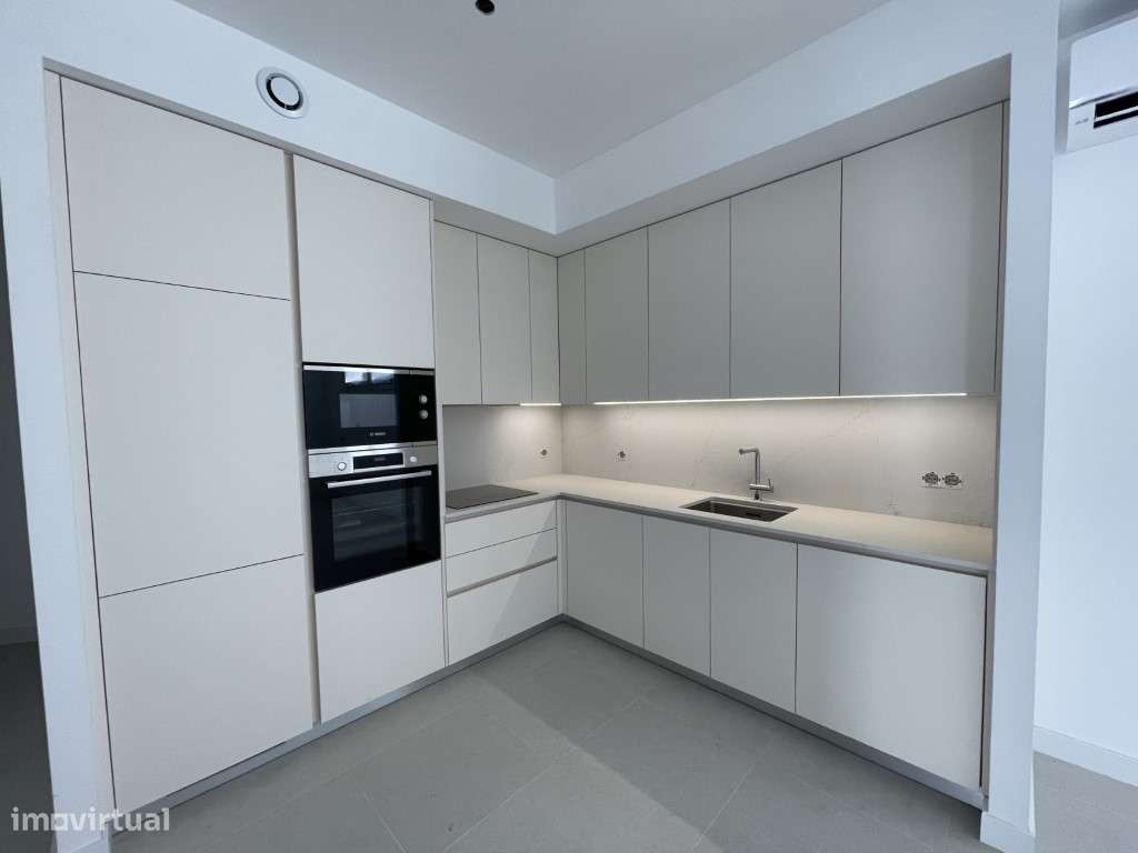 Excelente apartamento na zona Histórica da Nazaré.-7