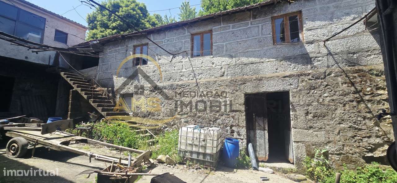 QUINTA A DOIS PAÇOS DA CIDADE COM 2,5ha-8