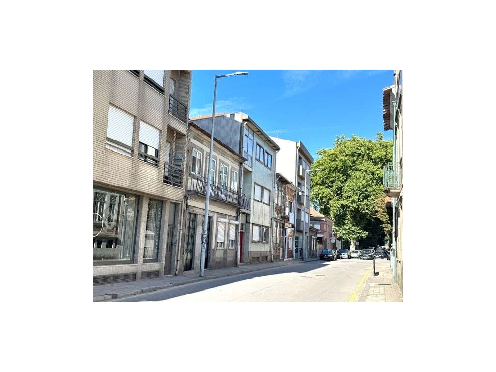 Apartamento T3+1 renovado para venda, na Rua São Dinis, Paranhos, P...-14