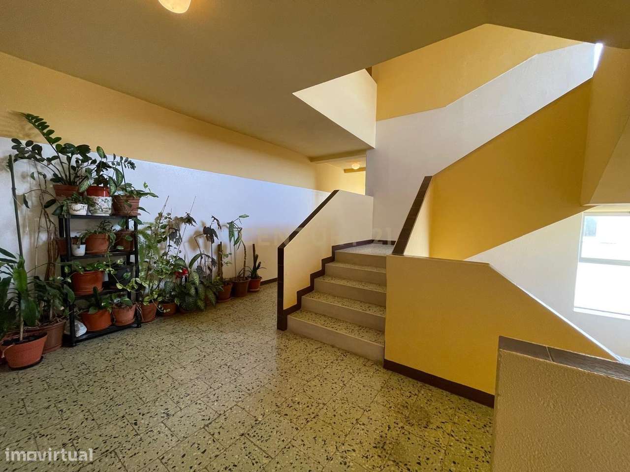 Apartamento T2 com Vista Rio Arade - Despensa - Marina de Portimão - P-17