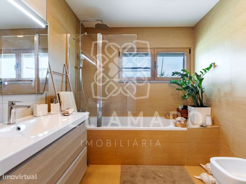 Apartamento T4 Duplex | Condomínio Fechado | São Pedro da Cadeira-38