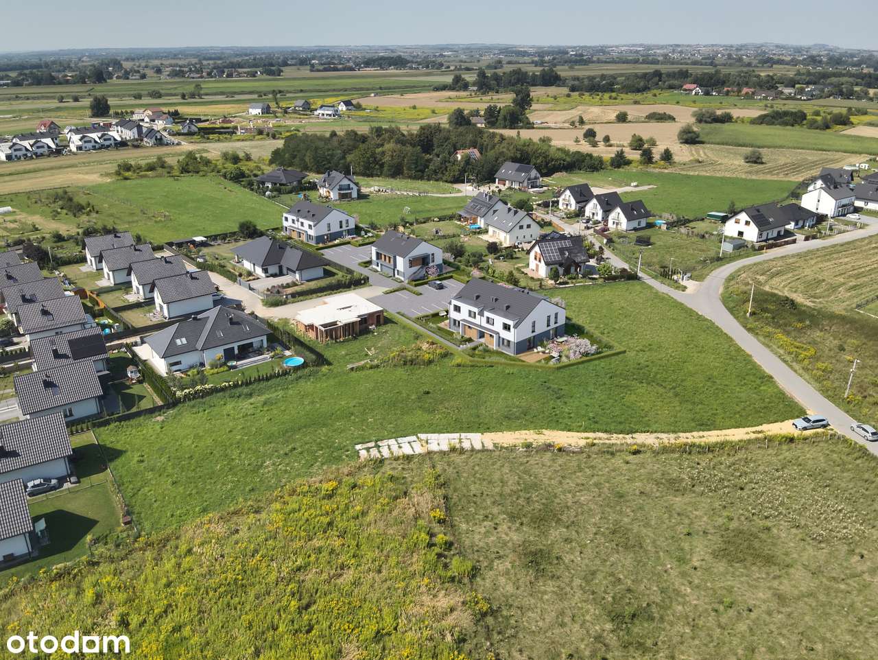 Atrakcyjne mieszkanie z ogródkiem i 2 miejscami parkingowymi - Pełny obrazek: 5/9